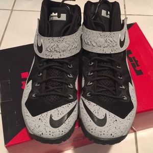 Nike Zoom Soldier PRM VIII